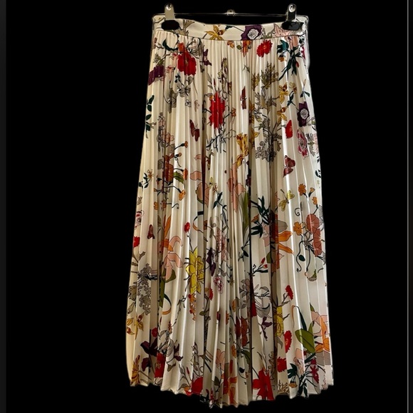 Skirt a la Gucci - Picture 2 of 14
